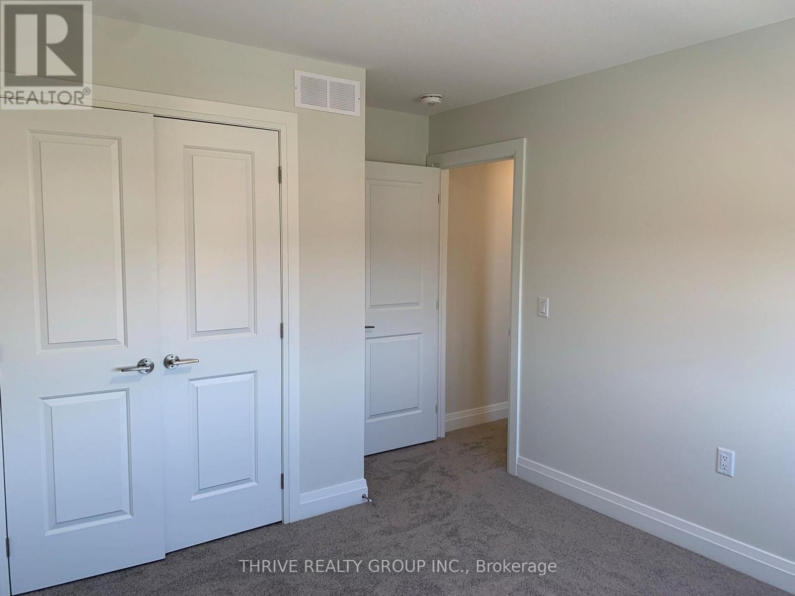 2305 Callingham Drive N Property Photo 23