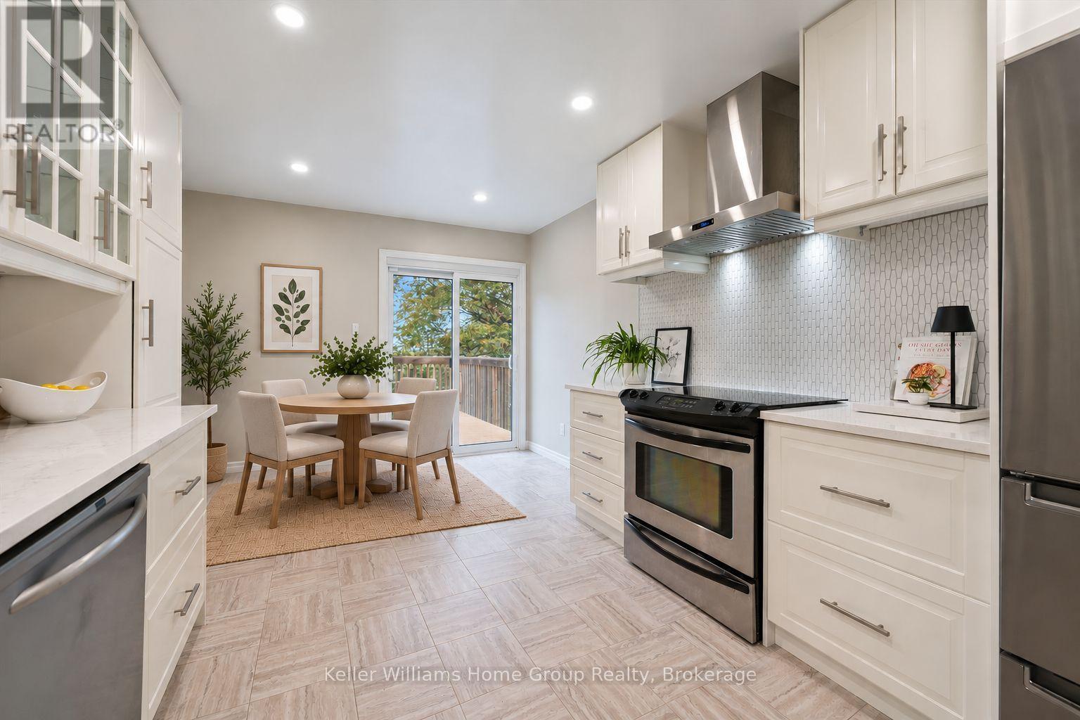 497 Forfar Street E Property Photo 11