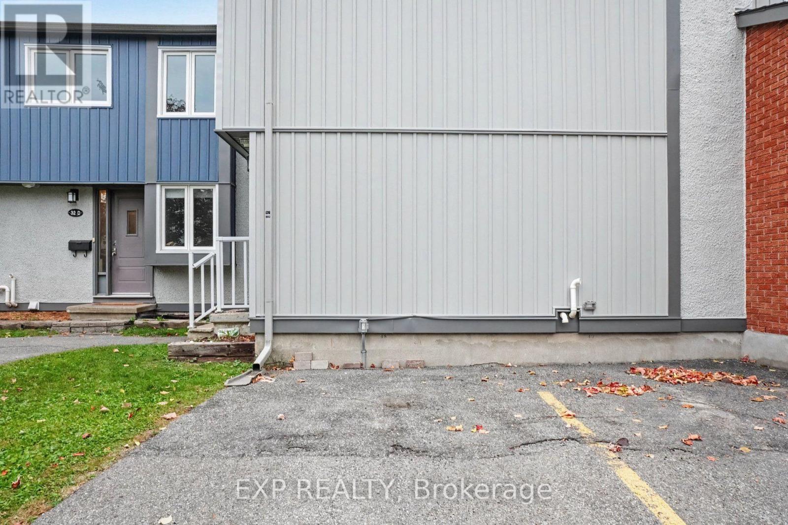 D - 32 Benlea Drive Property Photo 4