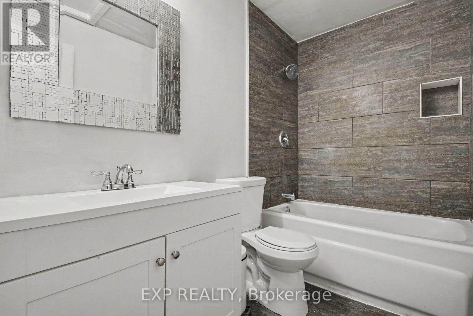 D - 32 Benlea Drive Property Photo 25