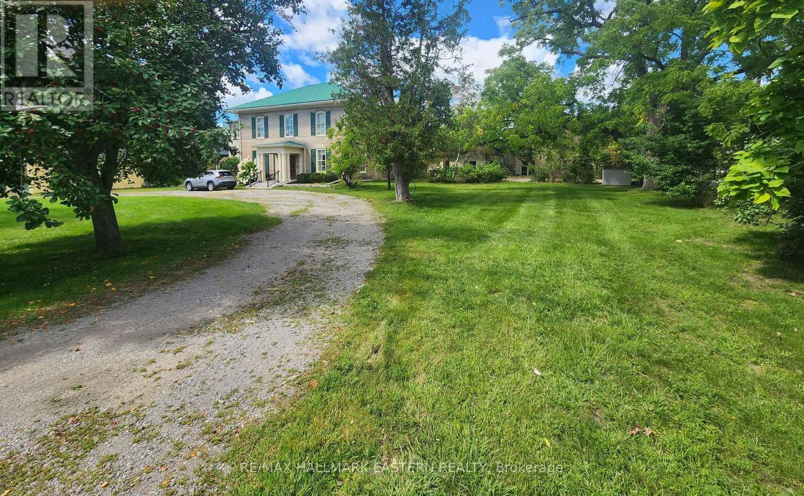 813 Water Street Property Photo 2