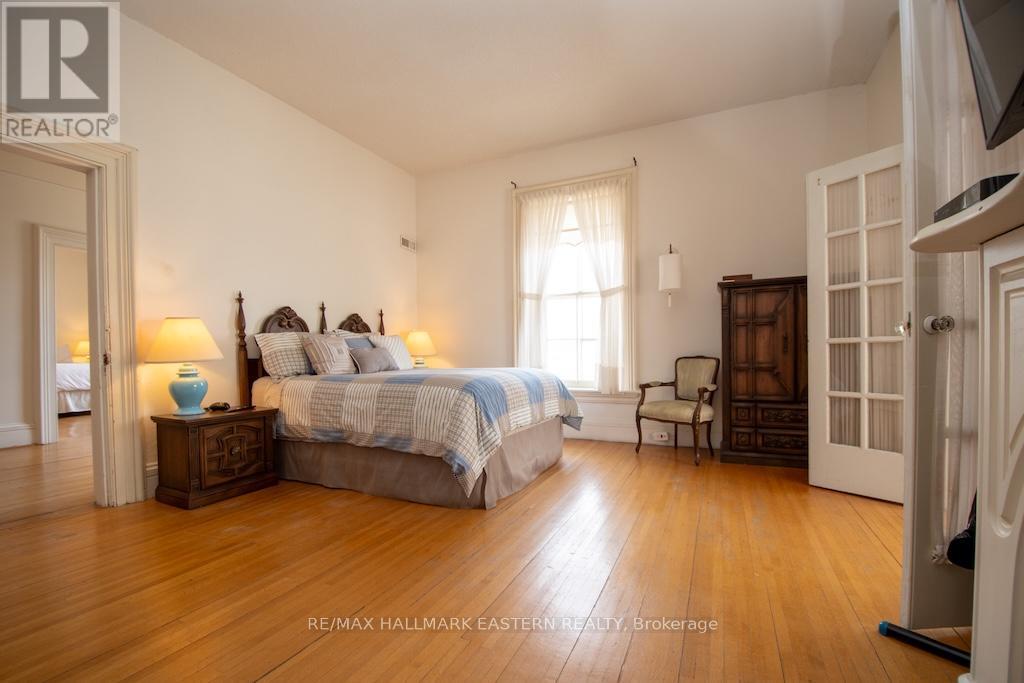 813 Water Street Property Photo 23