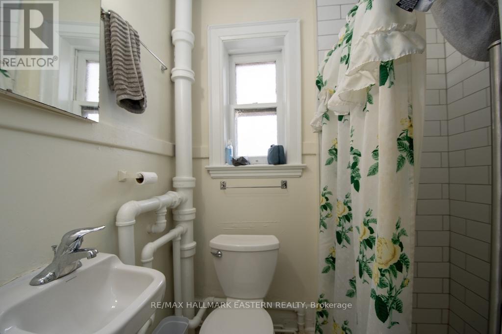 813 Water Street Property Photo 36
