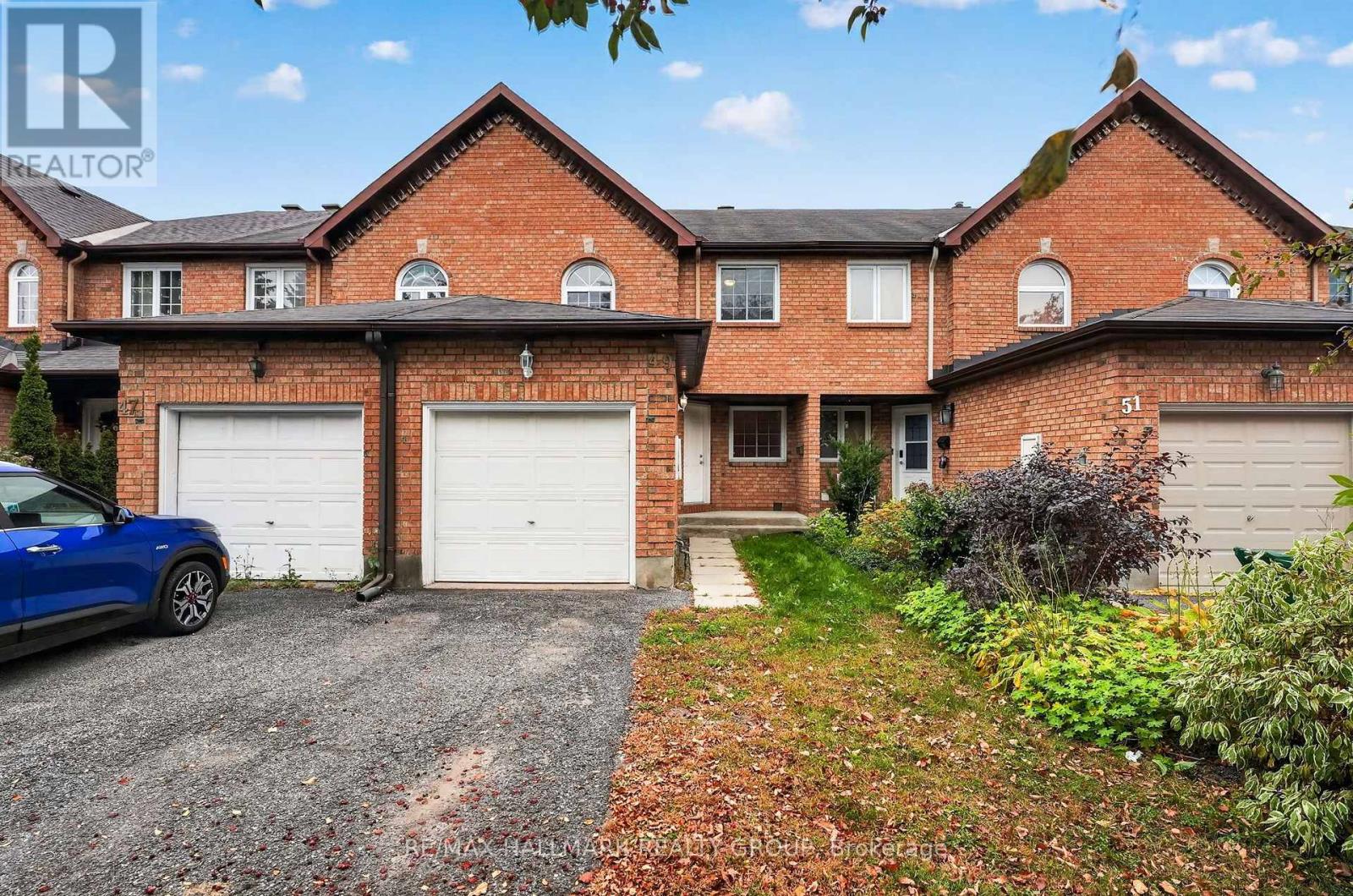49 Robarts Crescent Property Photo 1