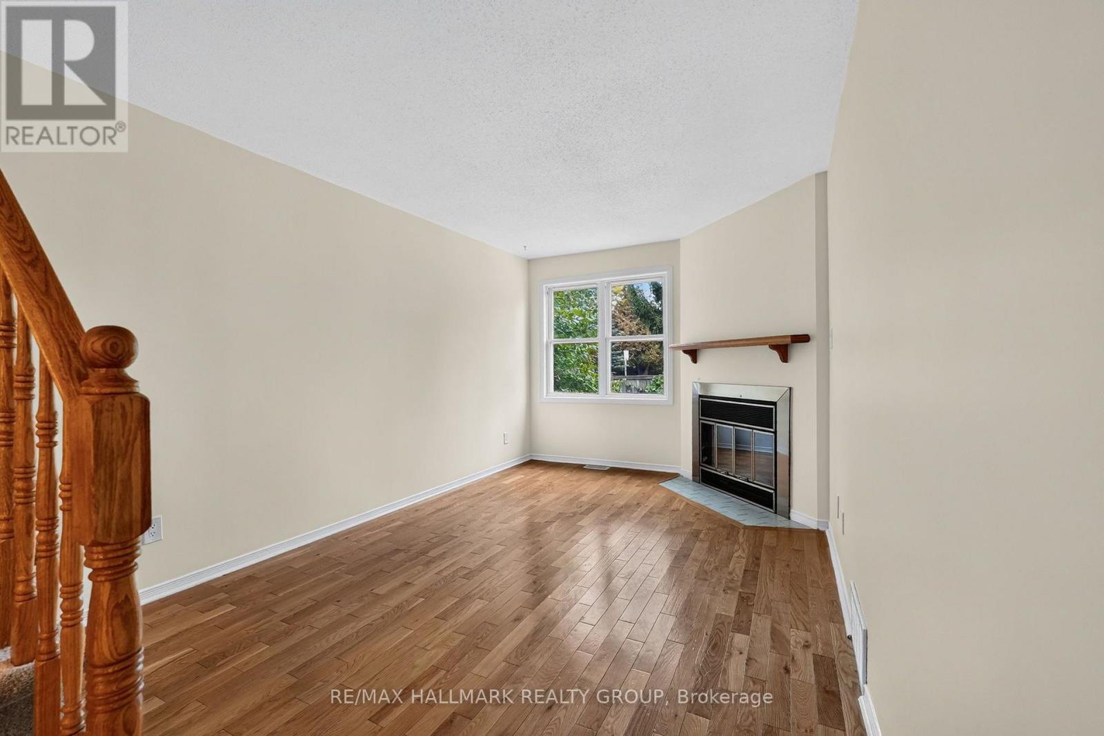 49 Robarts Crescent Property Photo 15