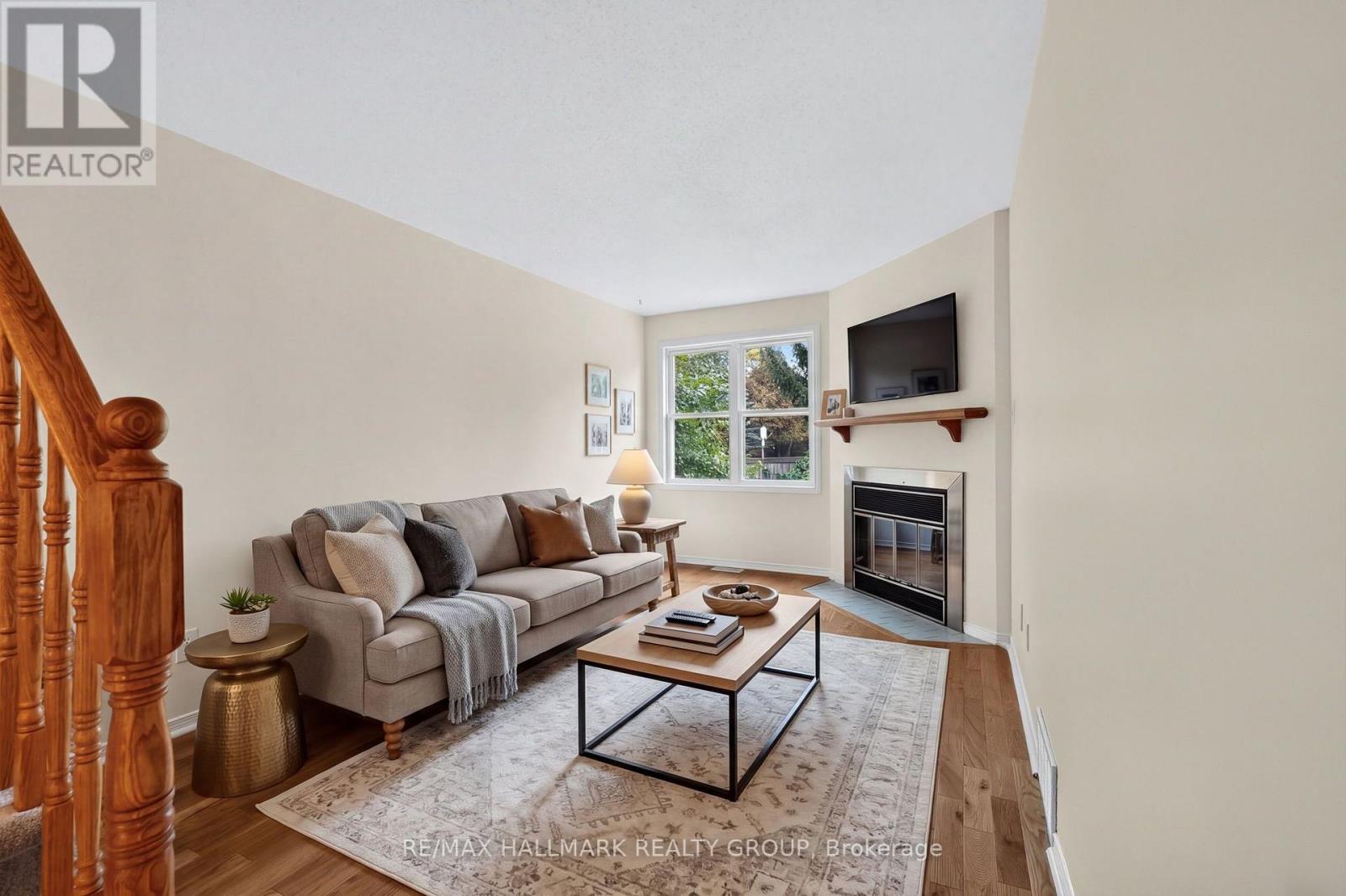 49 Robarts Crescent Property Photo 16