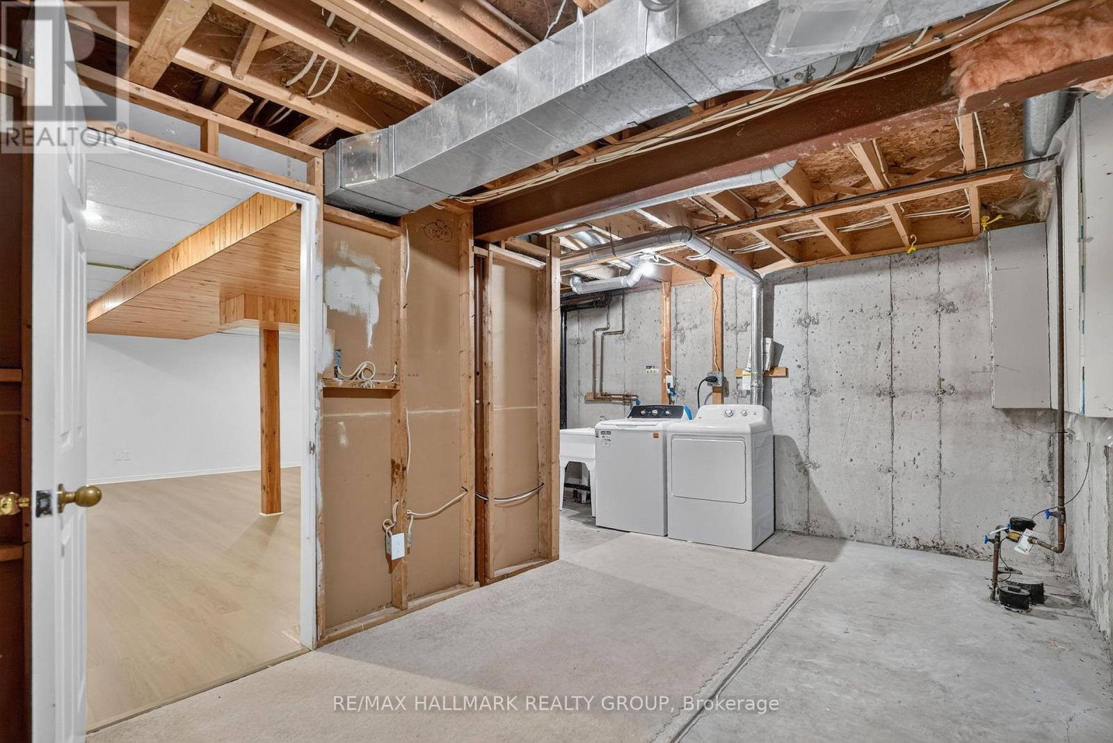 49 Robarts Crescent Property Photo 36