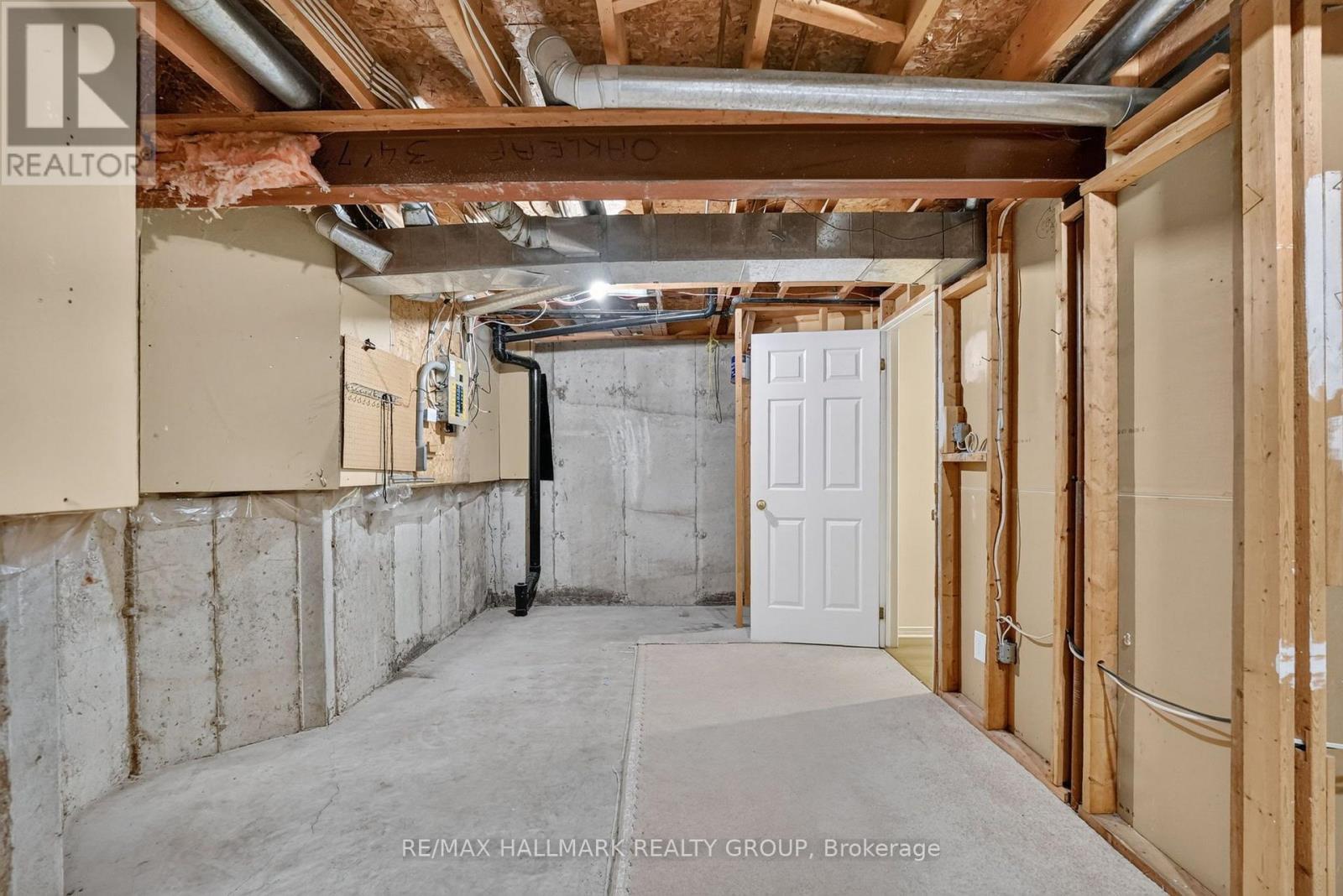 49 Robarts Crescent Property Photo 37