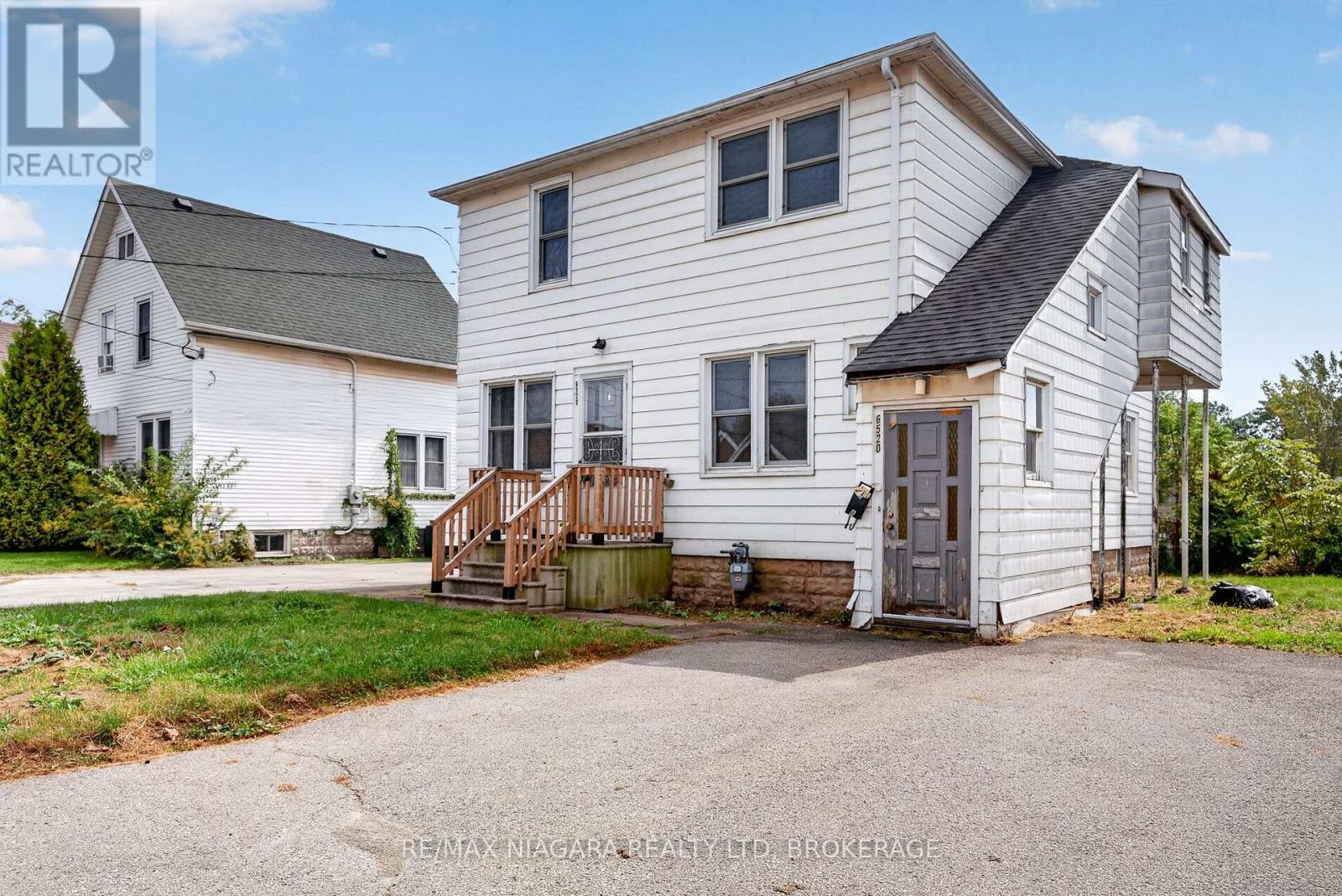 6520 Barker Street Property Photo 2