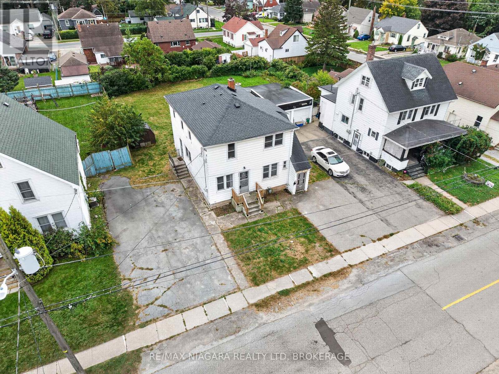 6520 Barker Street Property Photo 6