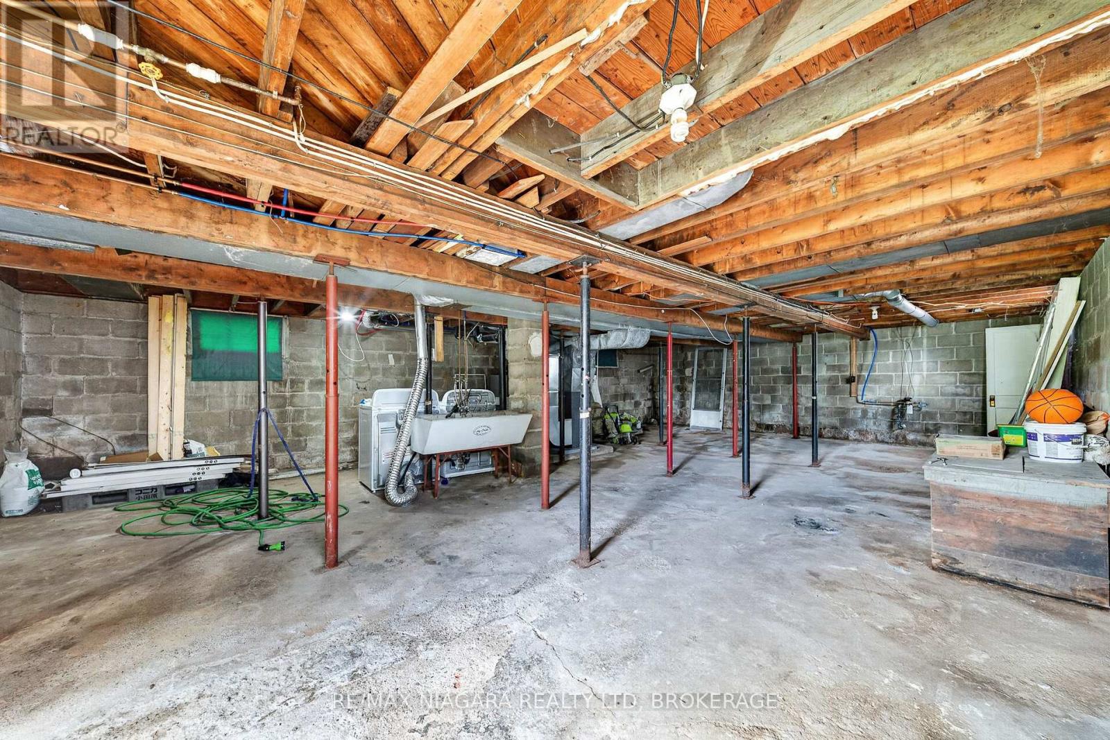 6520 Barker Street Property Photo 39