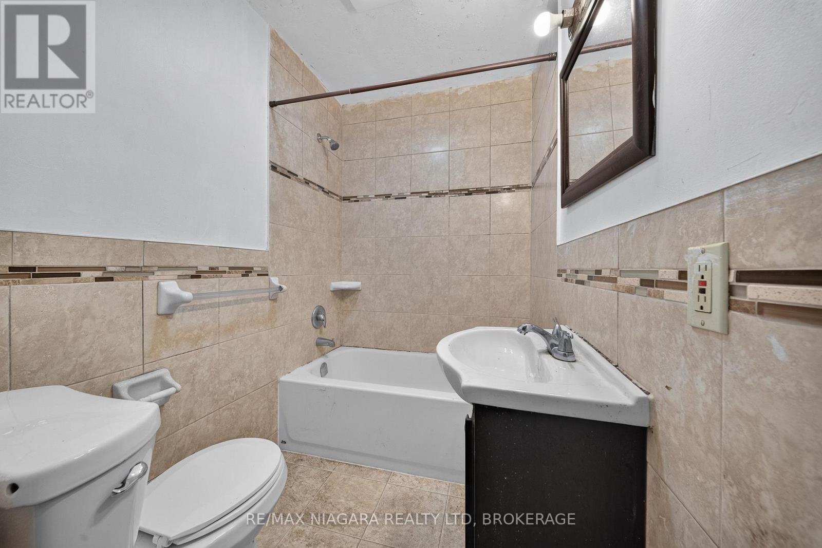 6520 Barker Street Property Photo 42