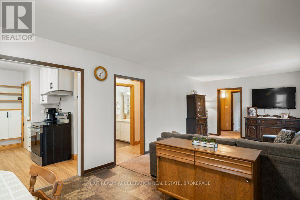 66 North Park Gardens Property Photo 8