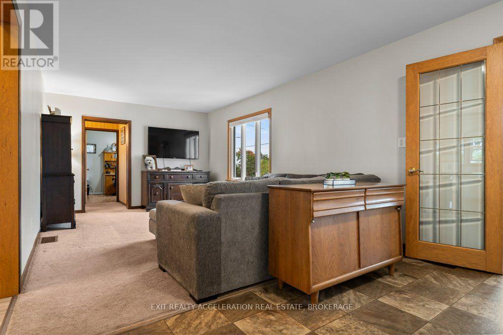 66 North Park Gardens Property Photo 9