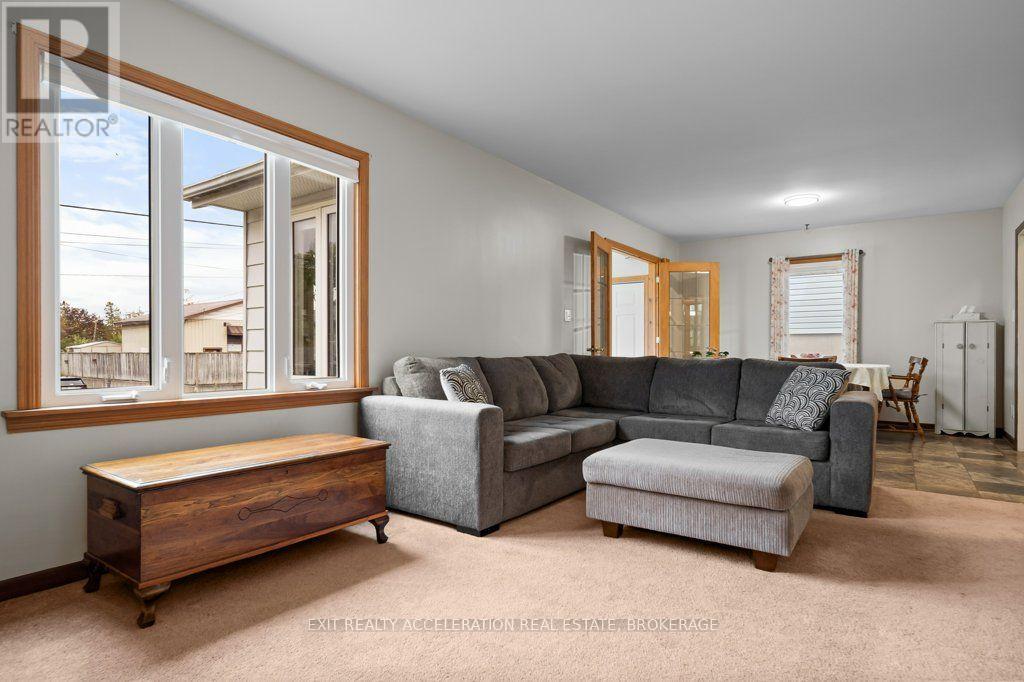 66 North Park Gardens Property Photo 10