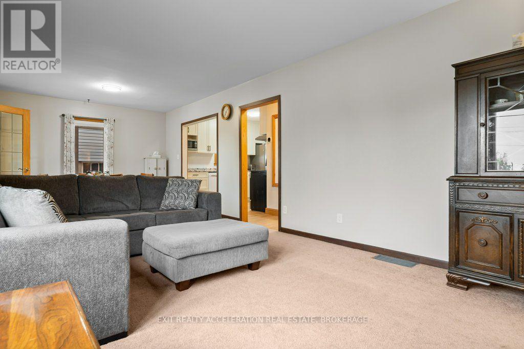 66 North Park Gardens Property Photo 11