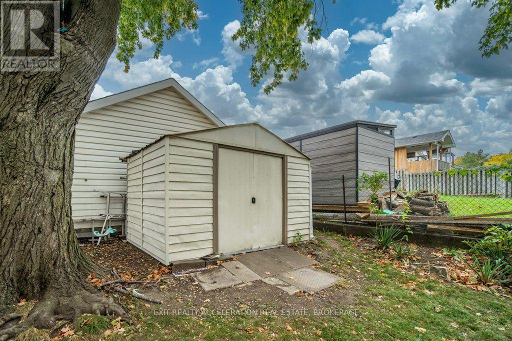 66 North Park Gardens Property Photo 44