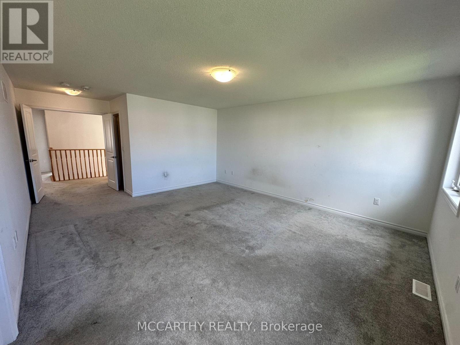 324 Moody Street Property Photo 14