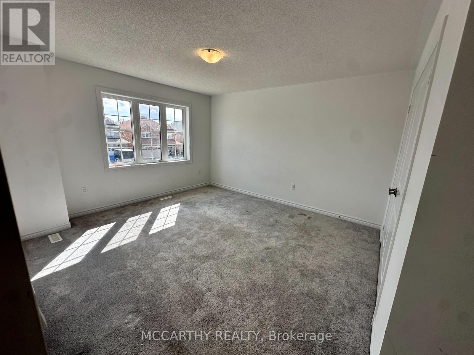 324 Moody Street Property Photo 18