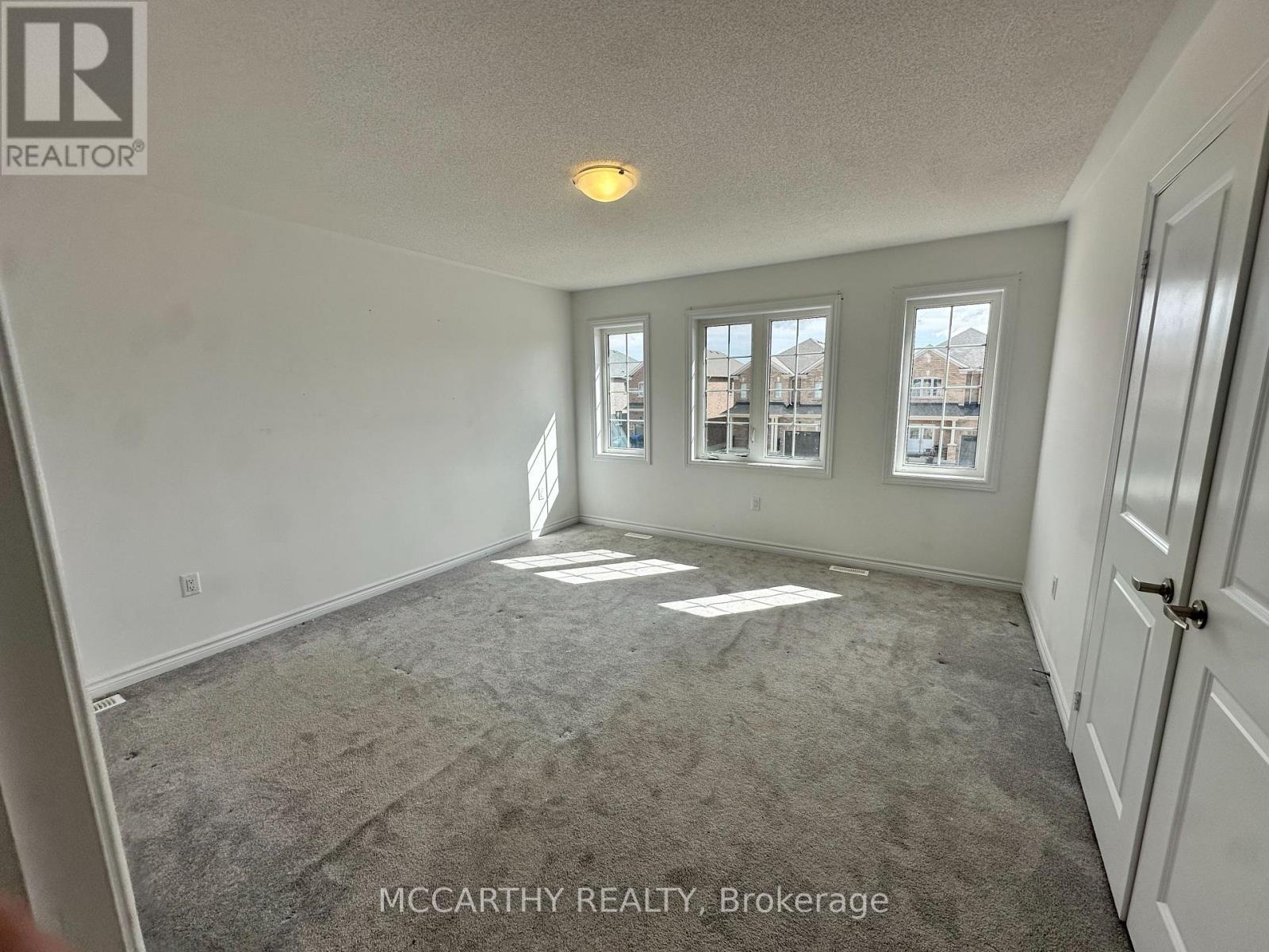 324 Moody Street Property Photo 20