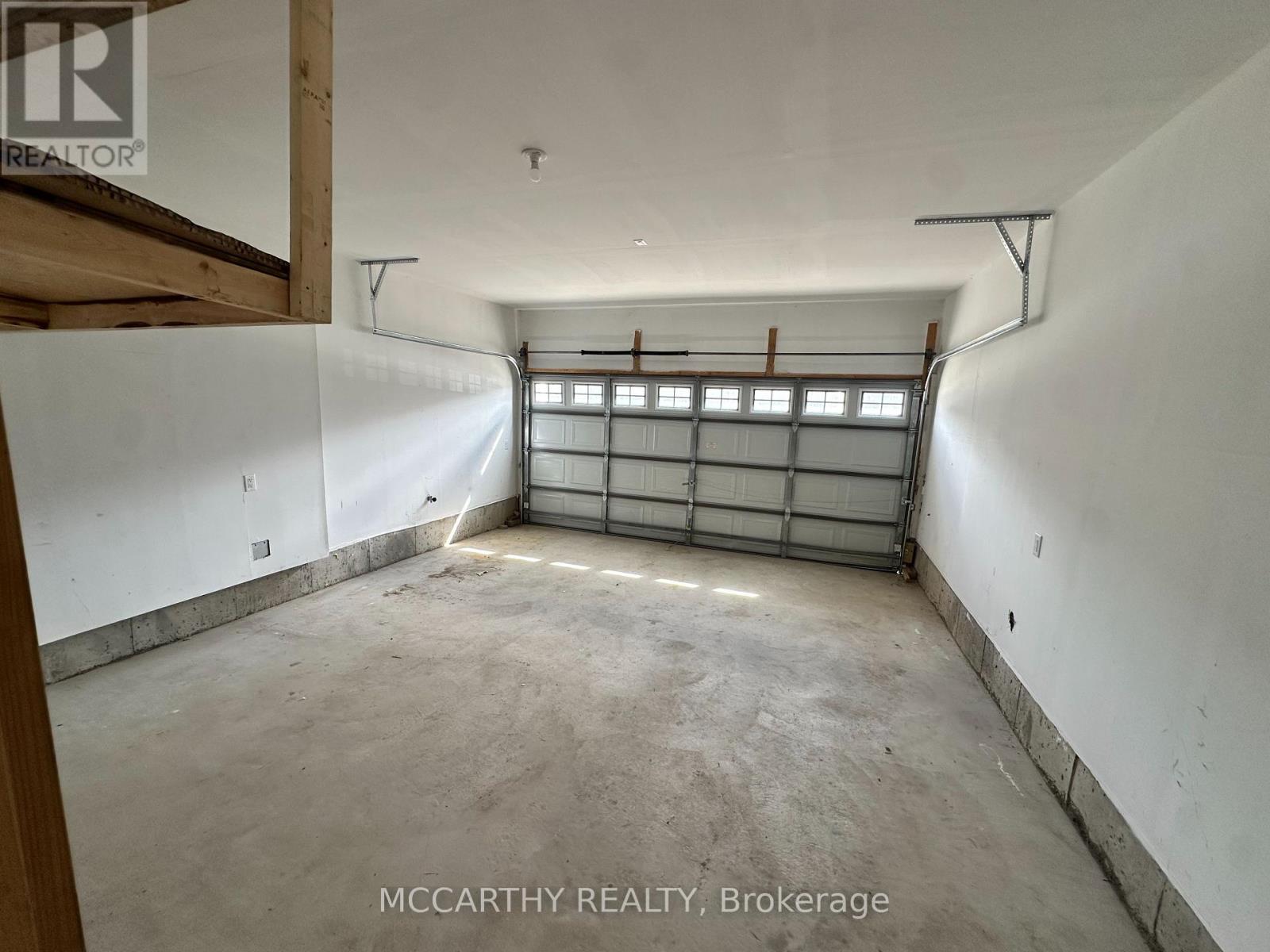 324 Moody Street Property Photo 23