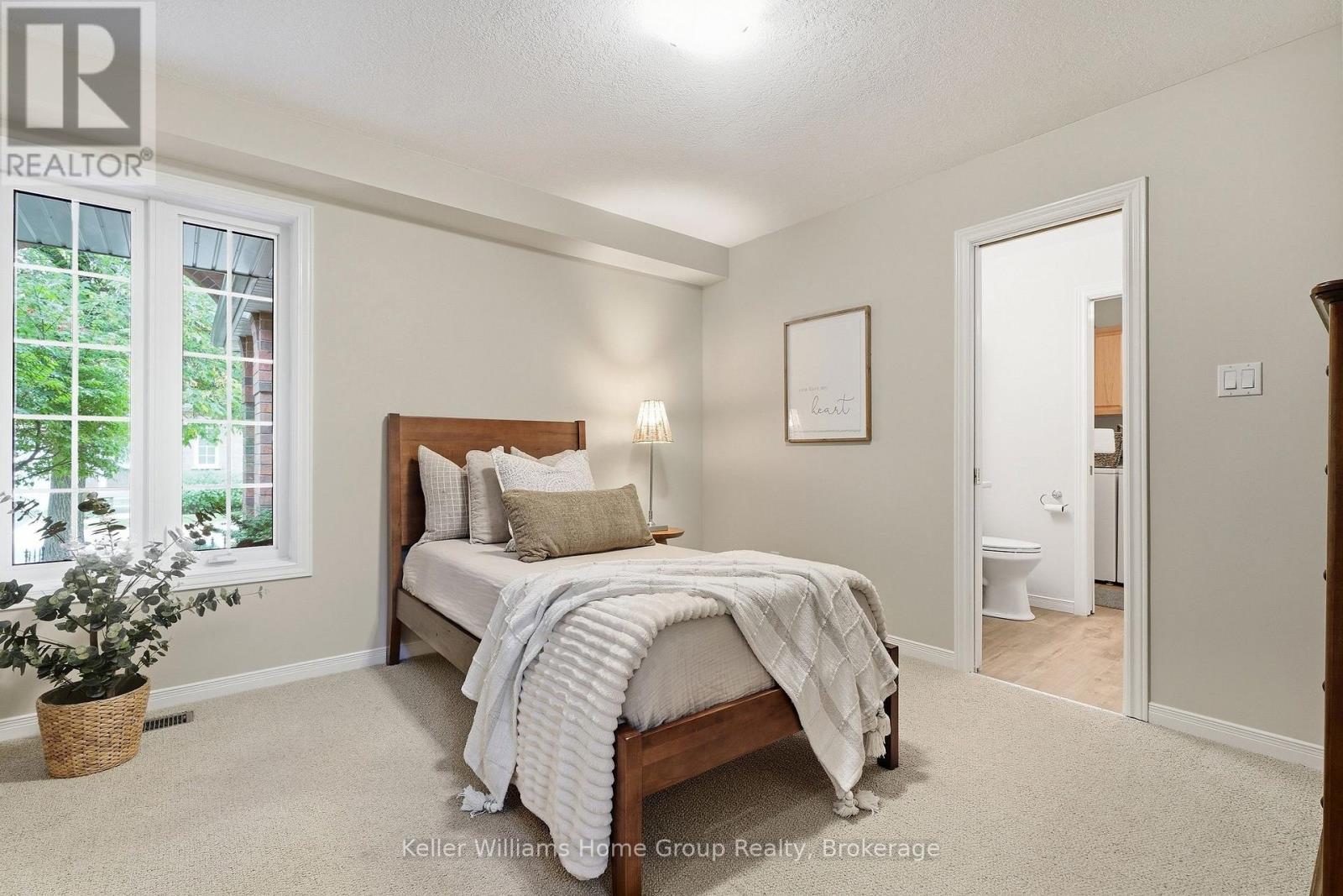 20 - 784 Gordon Street Property Photo 7