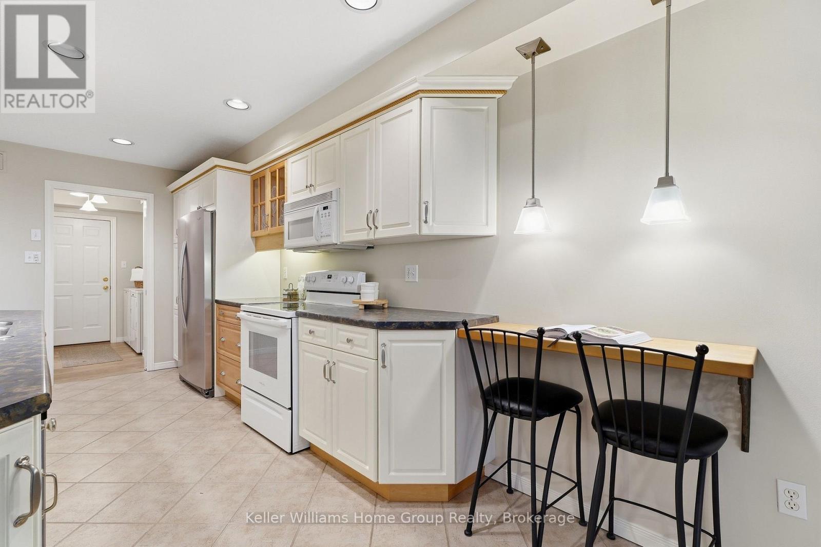 20 - 784 Gordon Street Property Photo 12