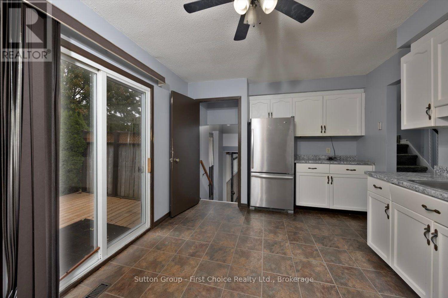 8 Sargint Street Property Photo 7