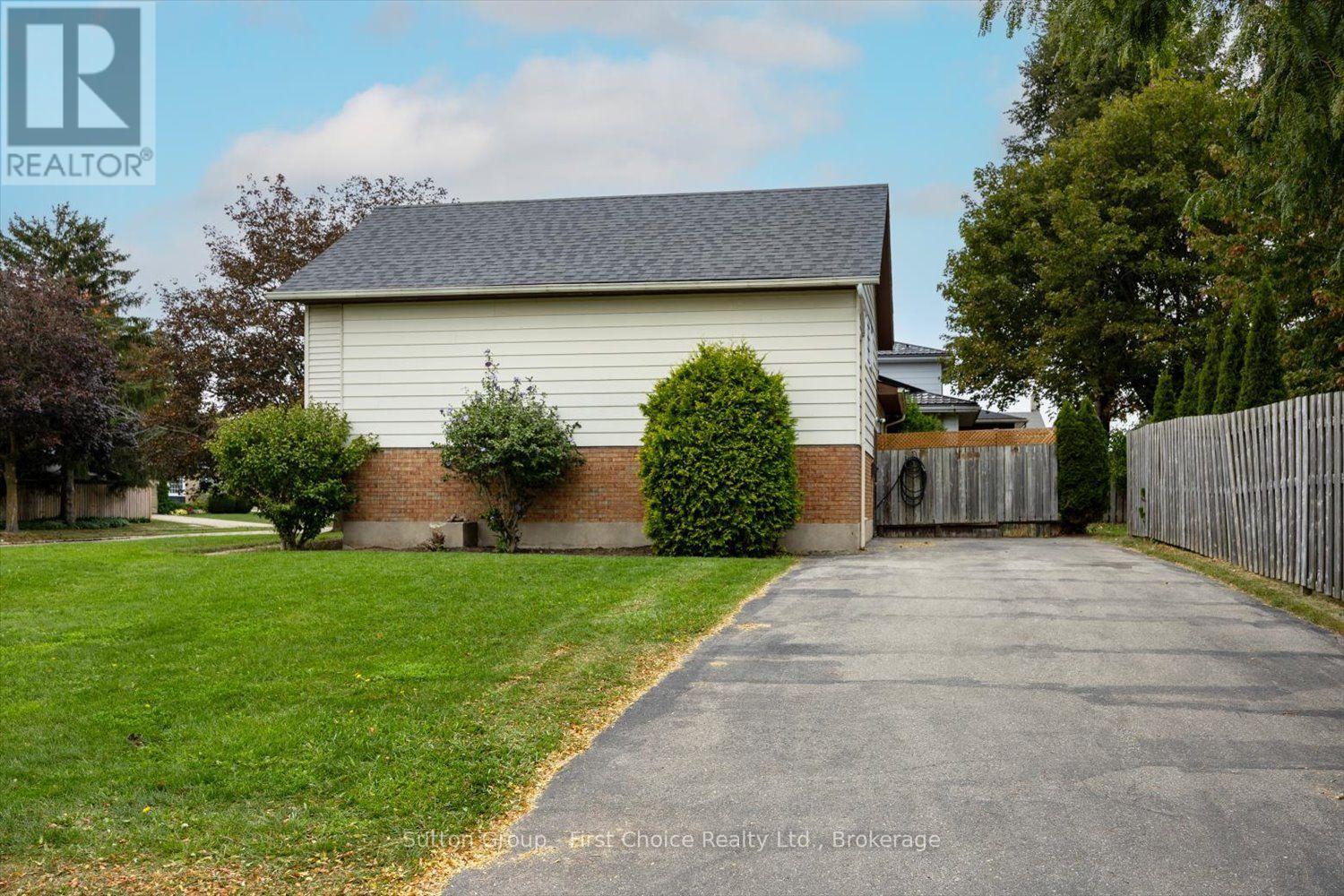 8 Sargint Street Property Photo 26