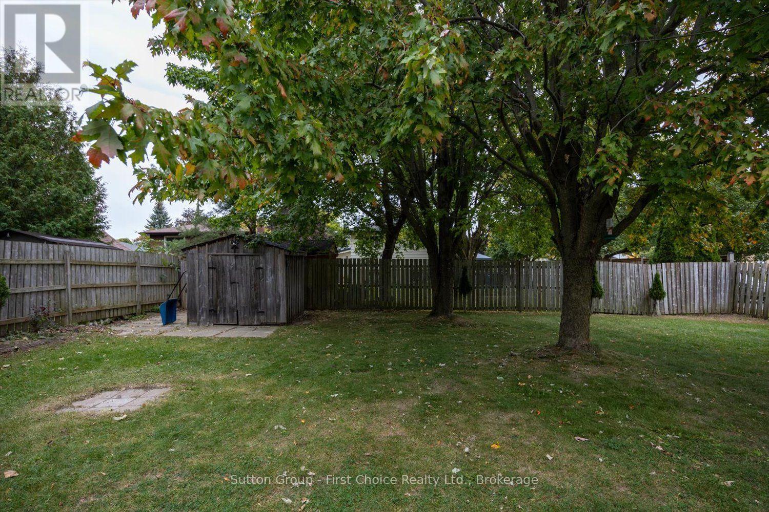 8 Sargint Street Property Photo 28