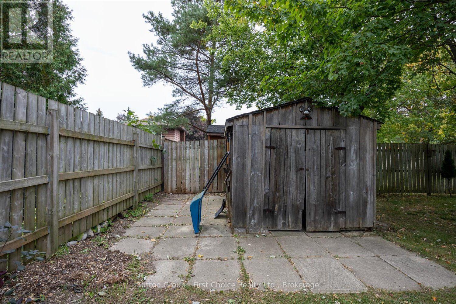 8 Sargint Street Property Photo 29