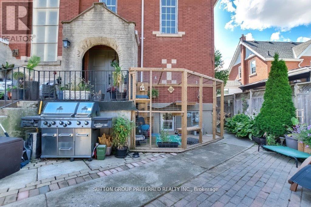 73 Fifth Avenue Property Photo 5