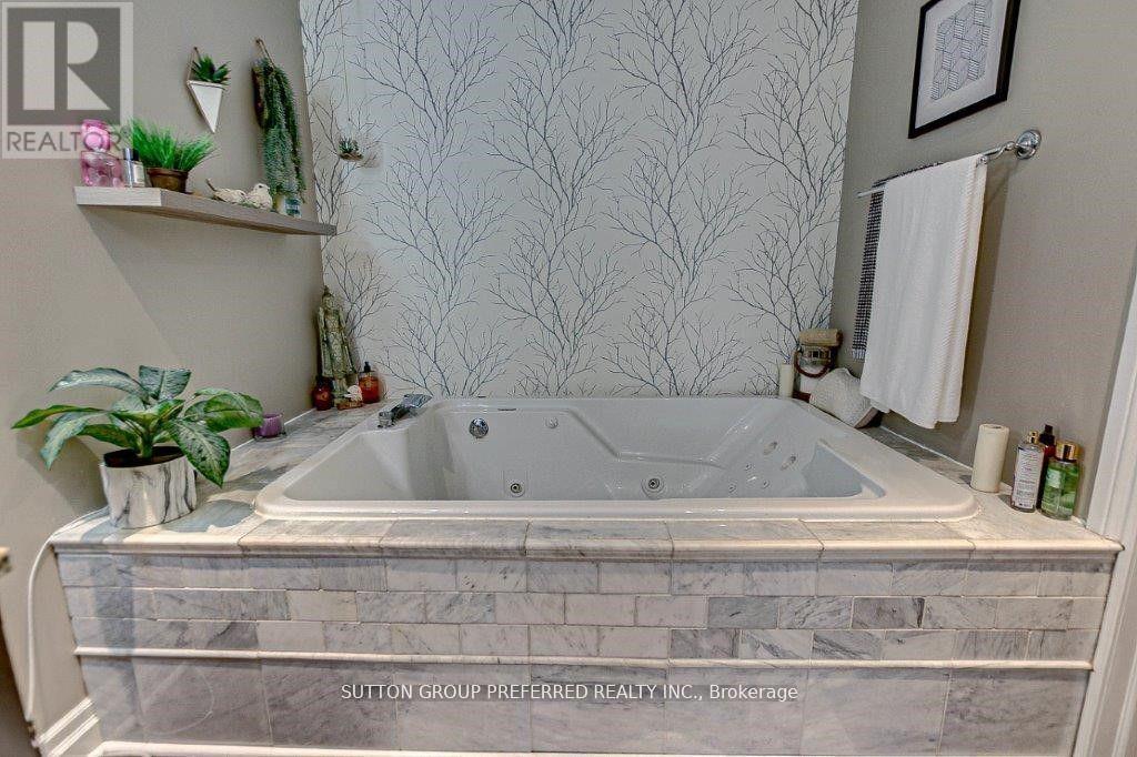 73 Fifth Avenue Property Photo 36