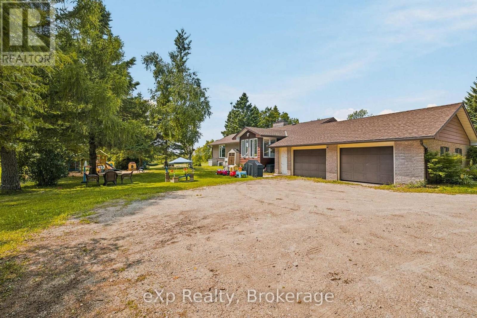 146534 Southgate 14 Road Property Photo 4