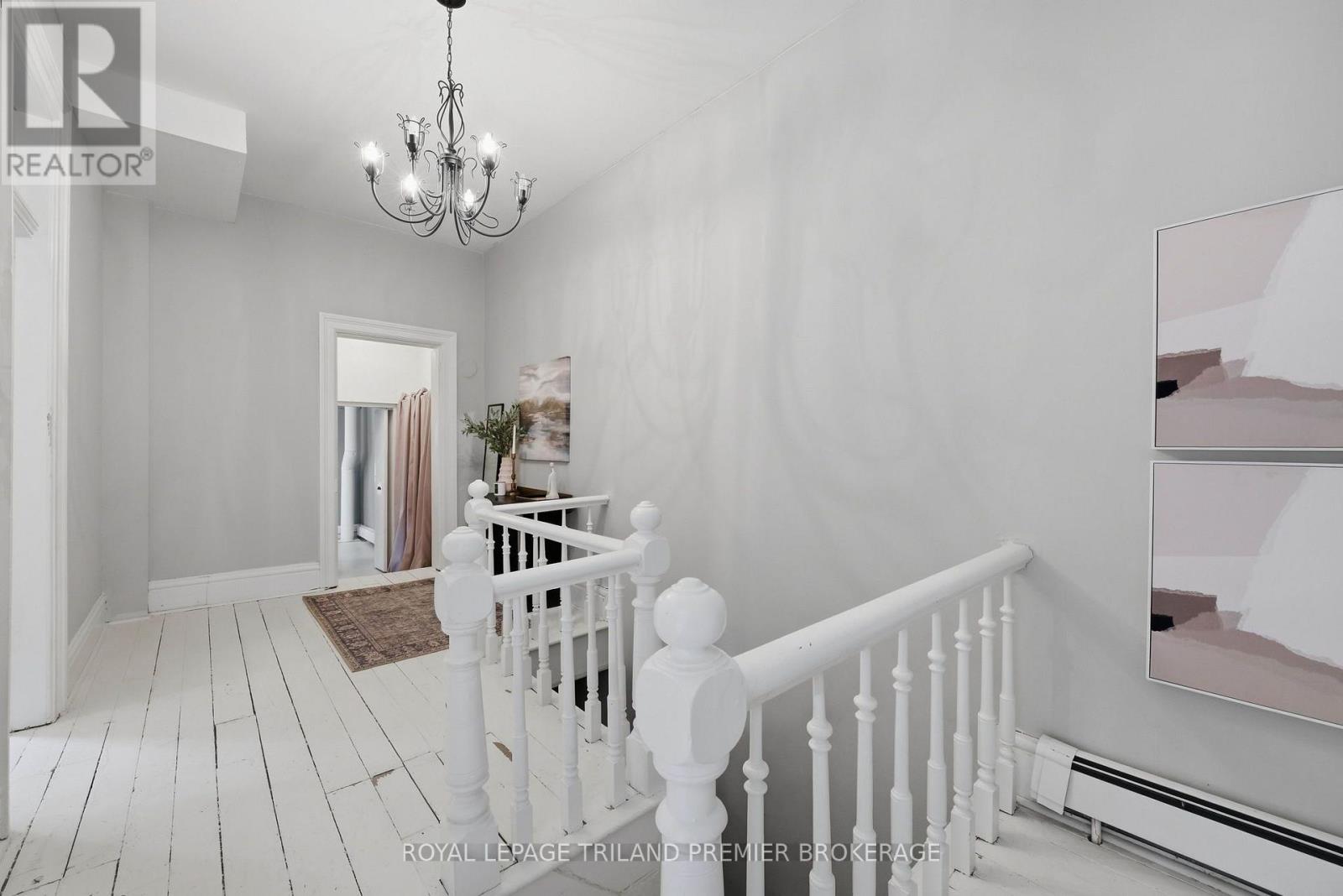 28 Stanley Street Property Photo 22