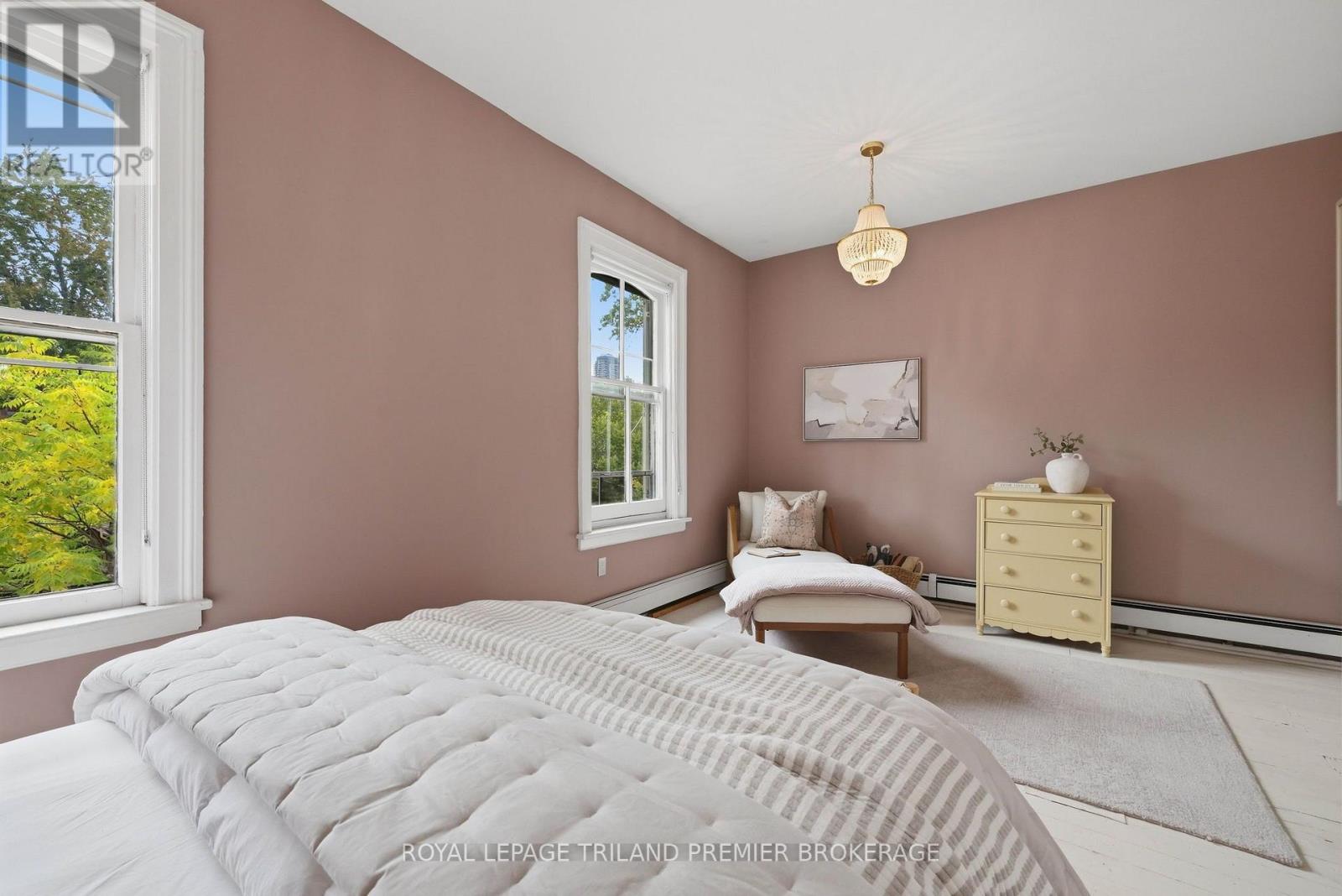 28 Stanley Street Property Photo 26
