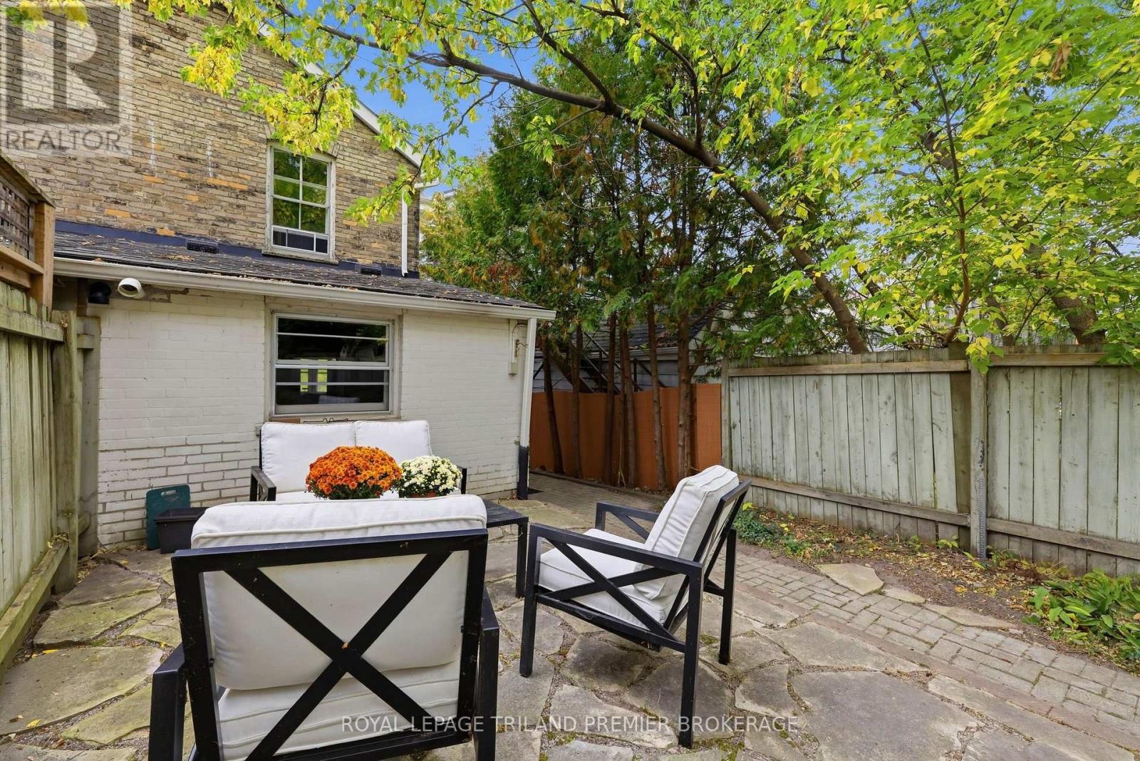 28 Stanley Street Property Photo 34