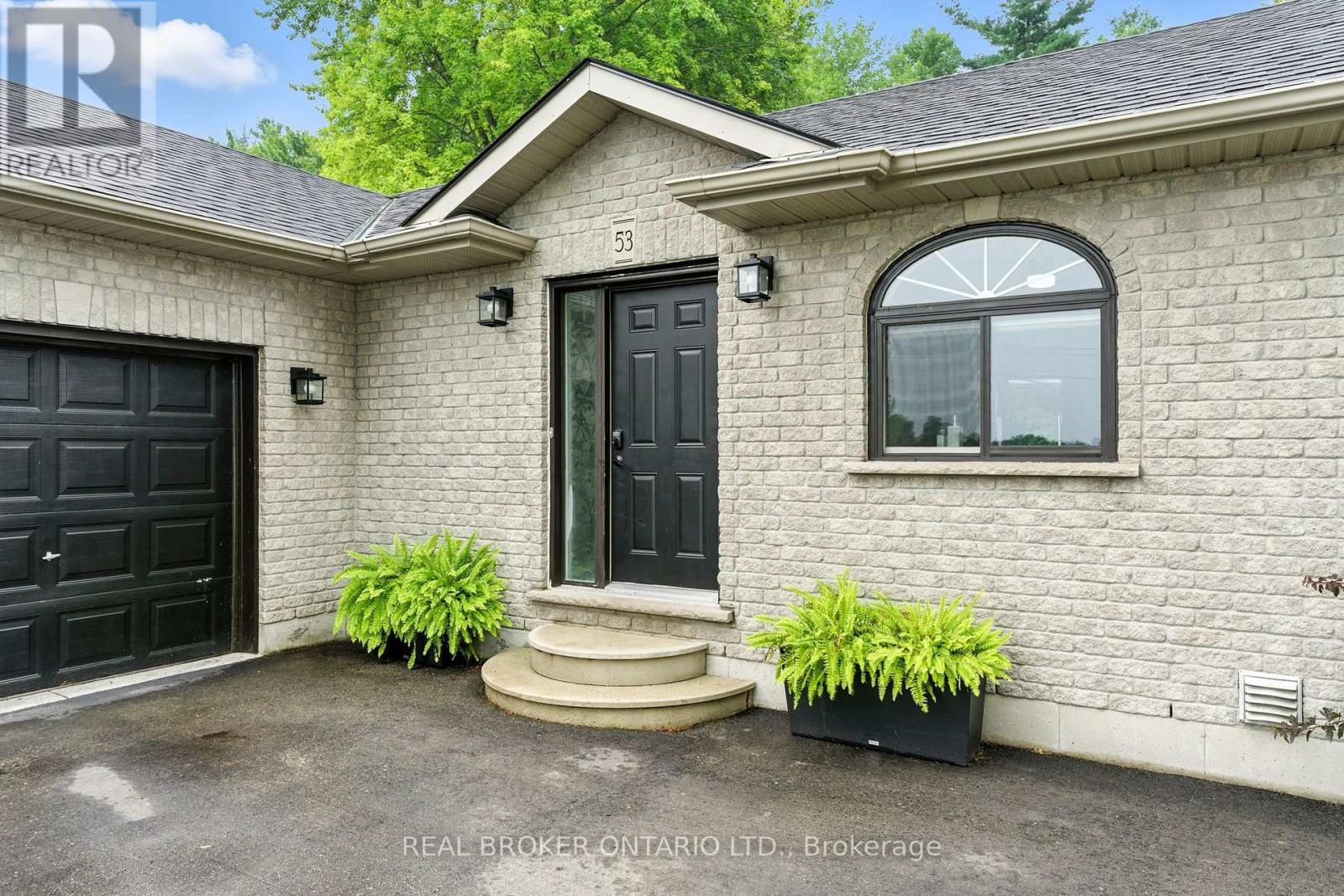 53 Hawtrey Road N Property Photo 5