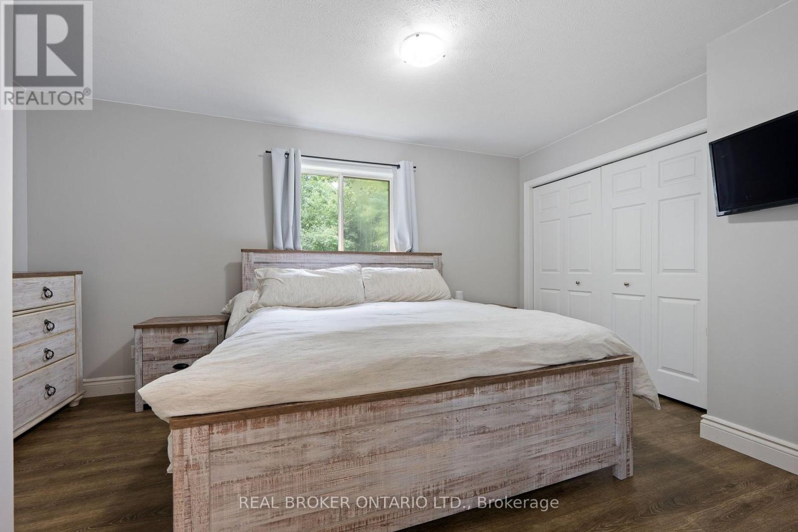 53 Hawtrey Road N Property Photo 15