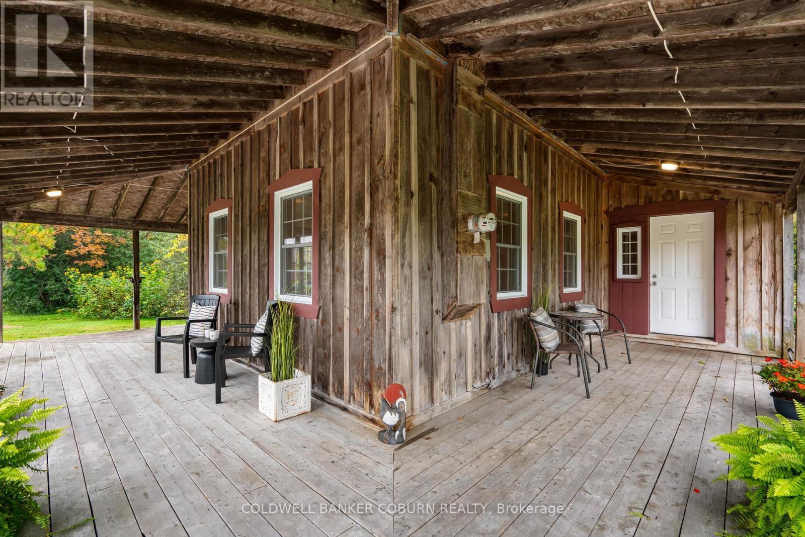544 Craig Road Property Photo 4
