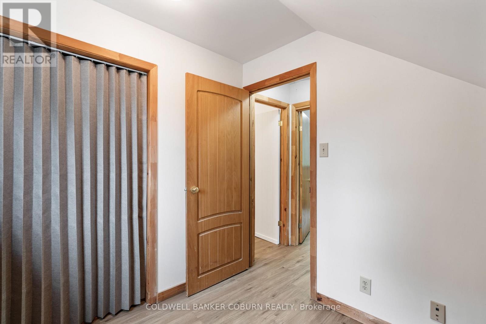 544 Craig Road Property Photo 26