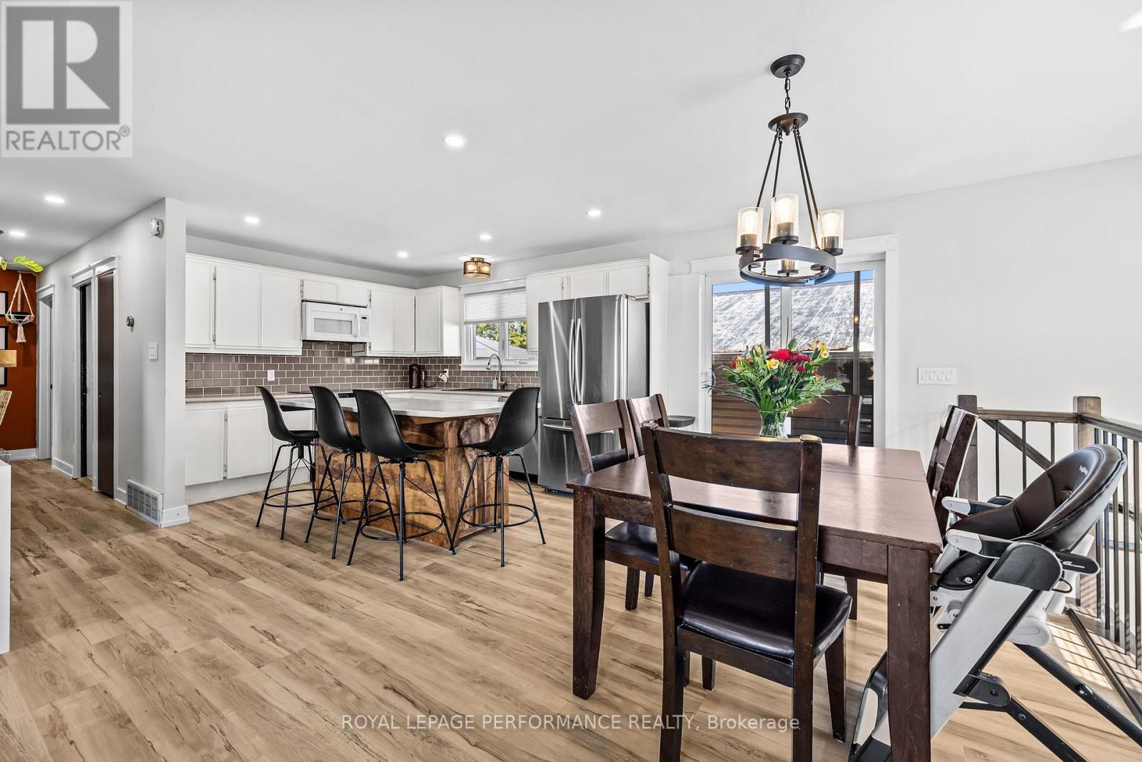 1897 Champlain Road Property Photo 11