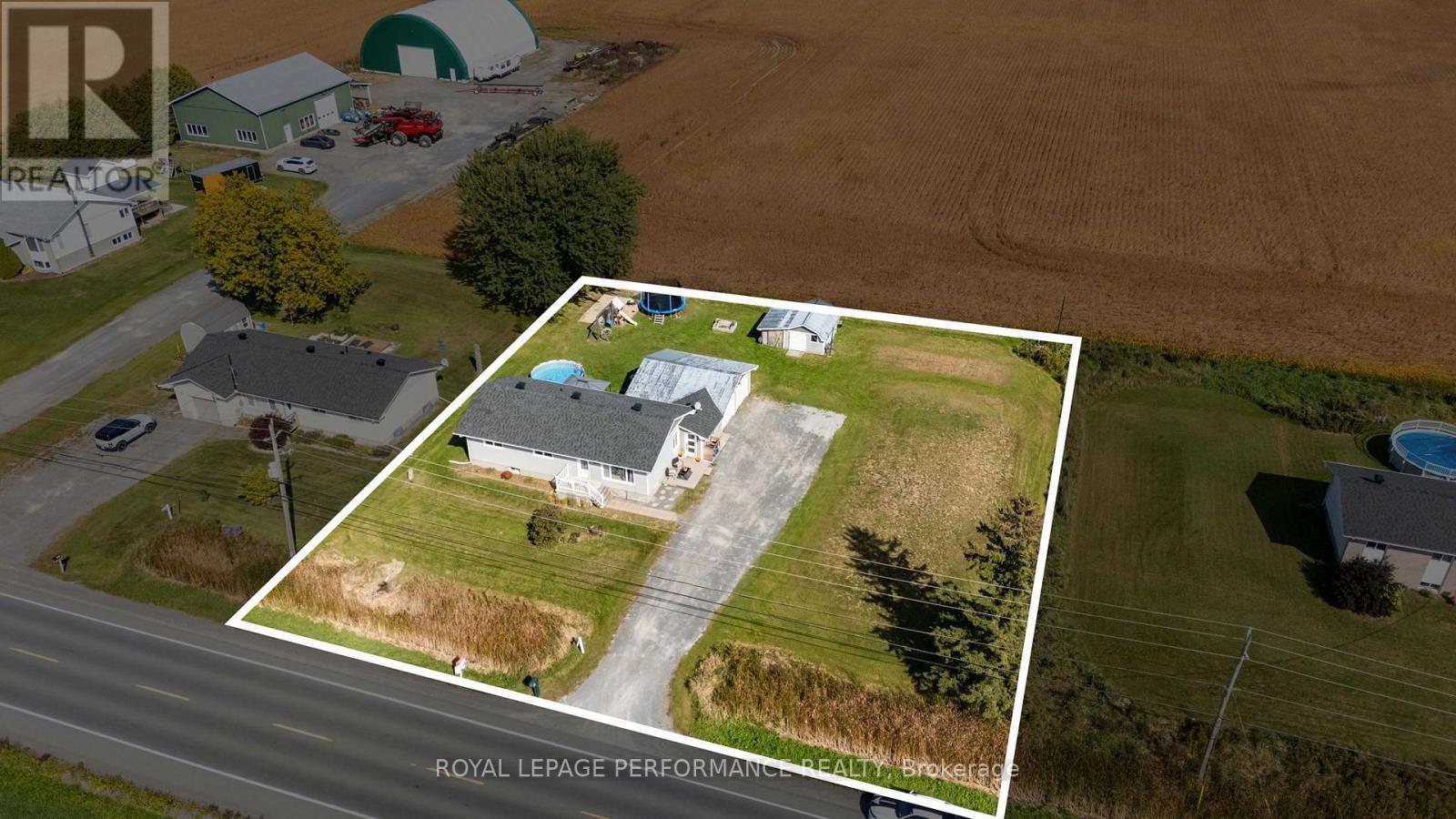 1897 Champlain Road Property Photo 38