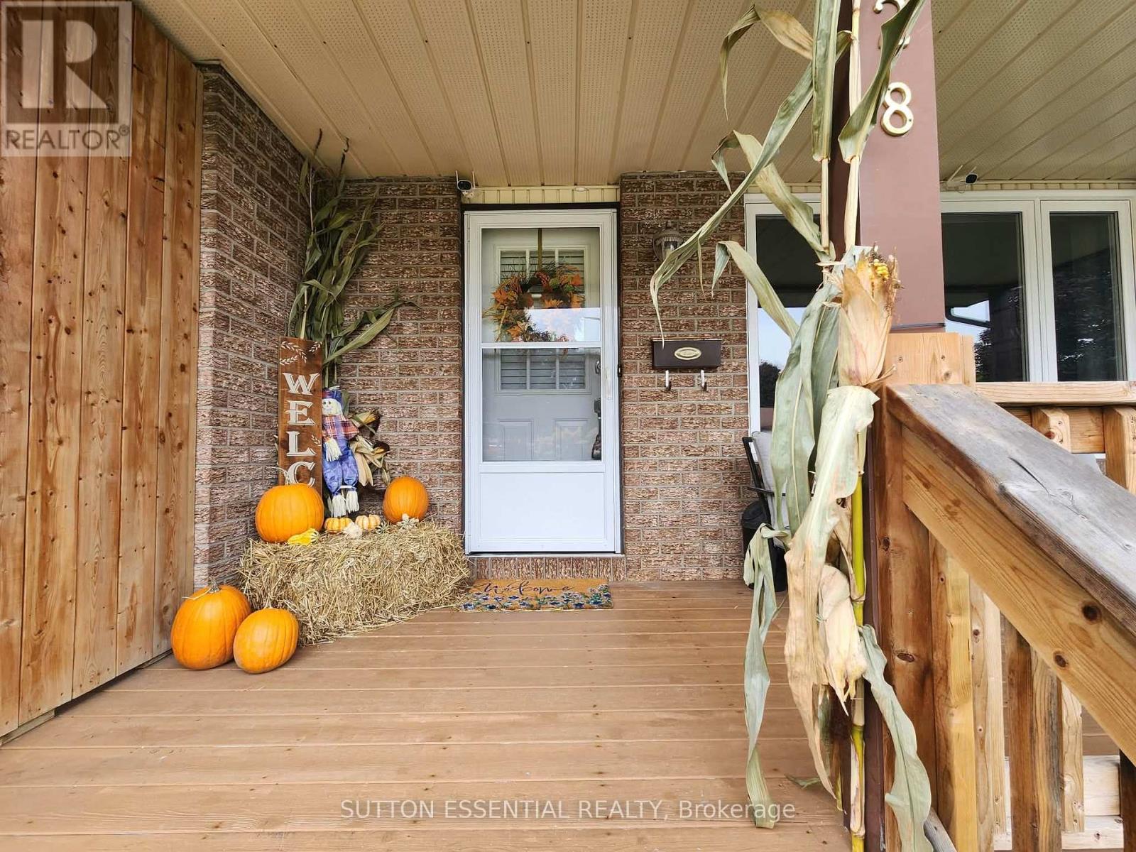 5128 Meadowland Drive Property Photo 4
