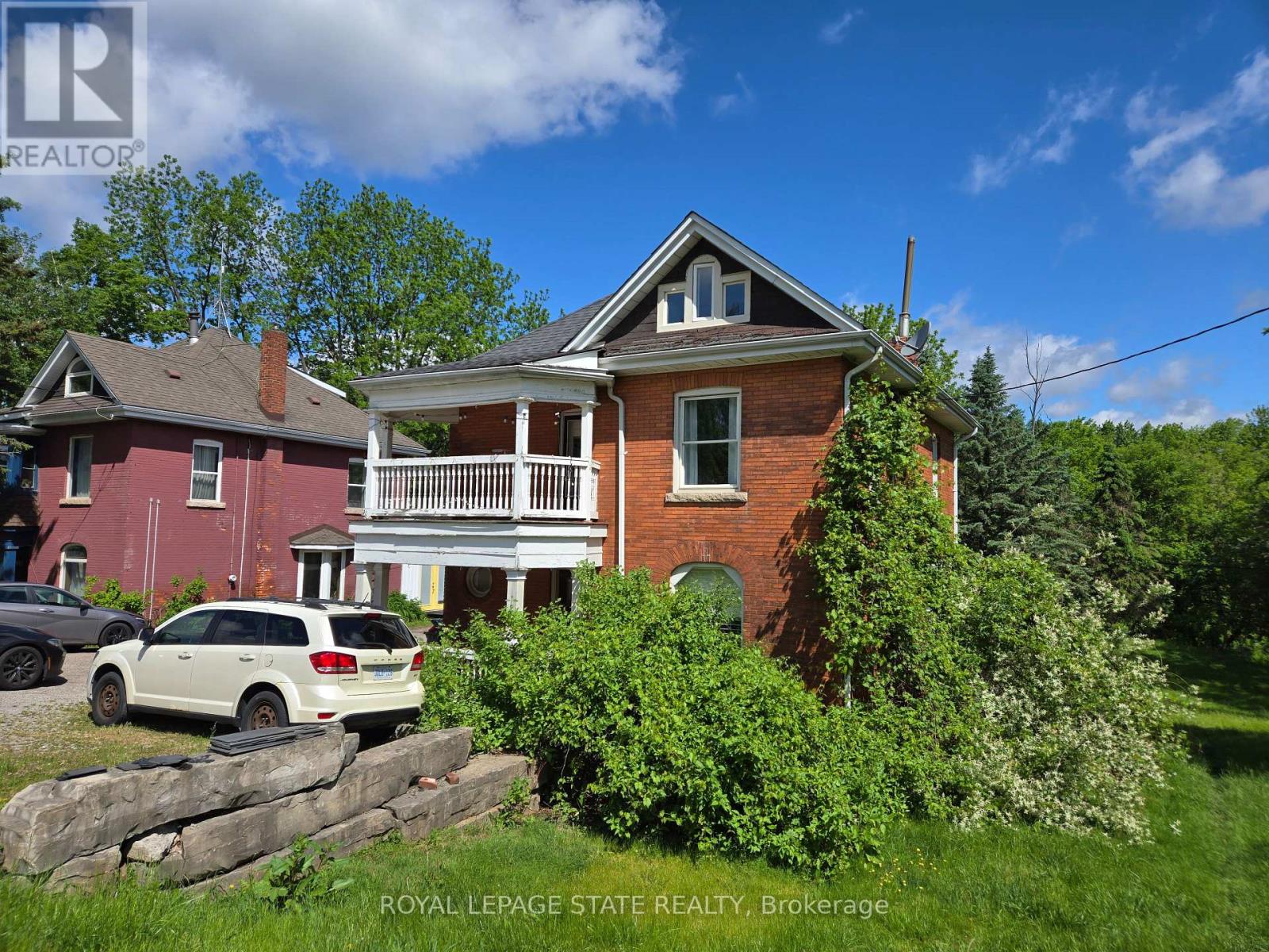 2087 Governors Road Property Photo 2