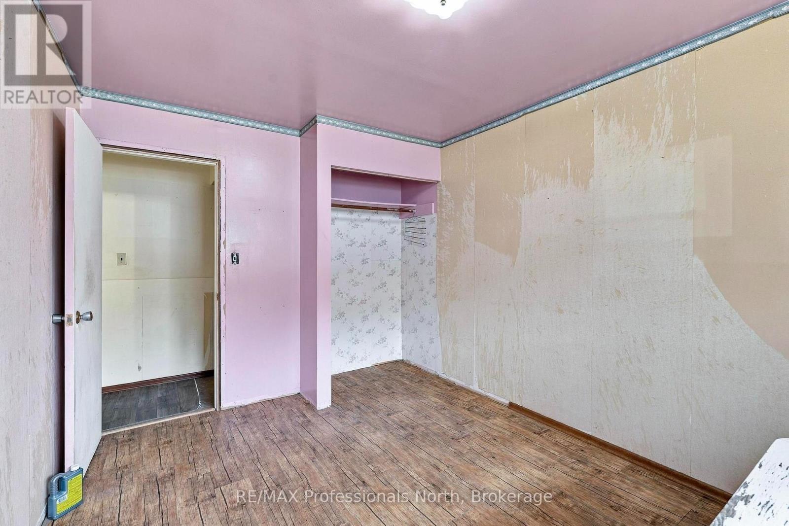 23 Vintage Crescent Property Photo 16