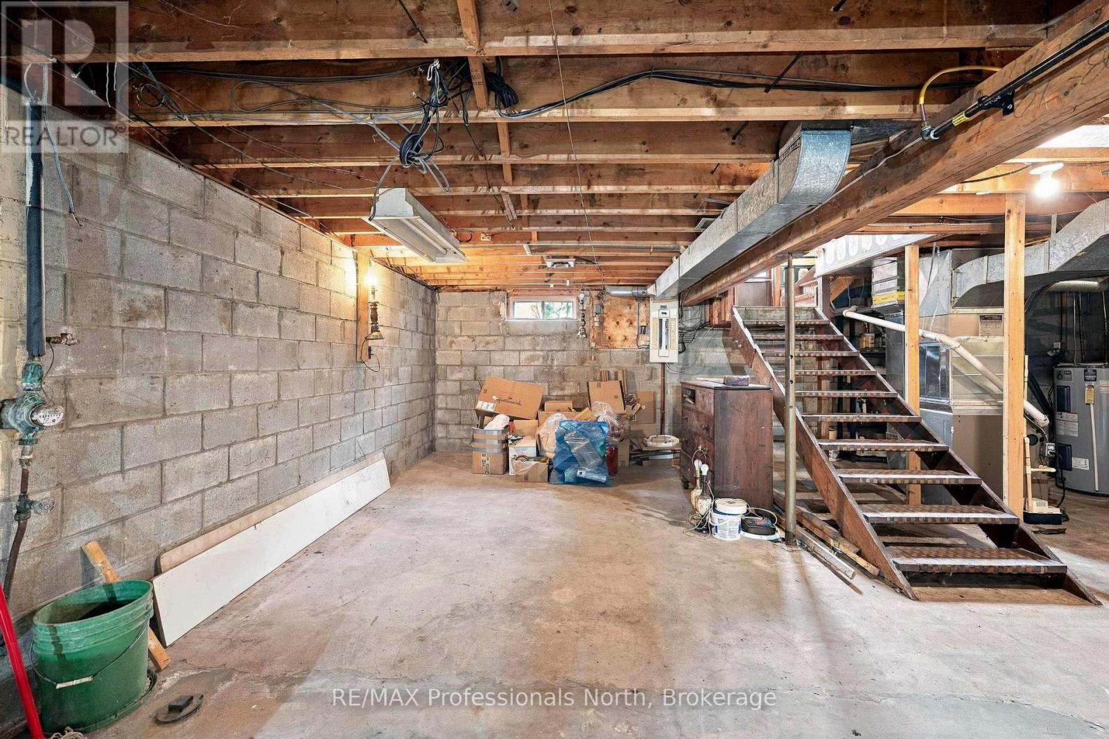 23 Vintage Crescent Property Photo 26