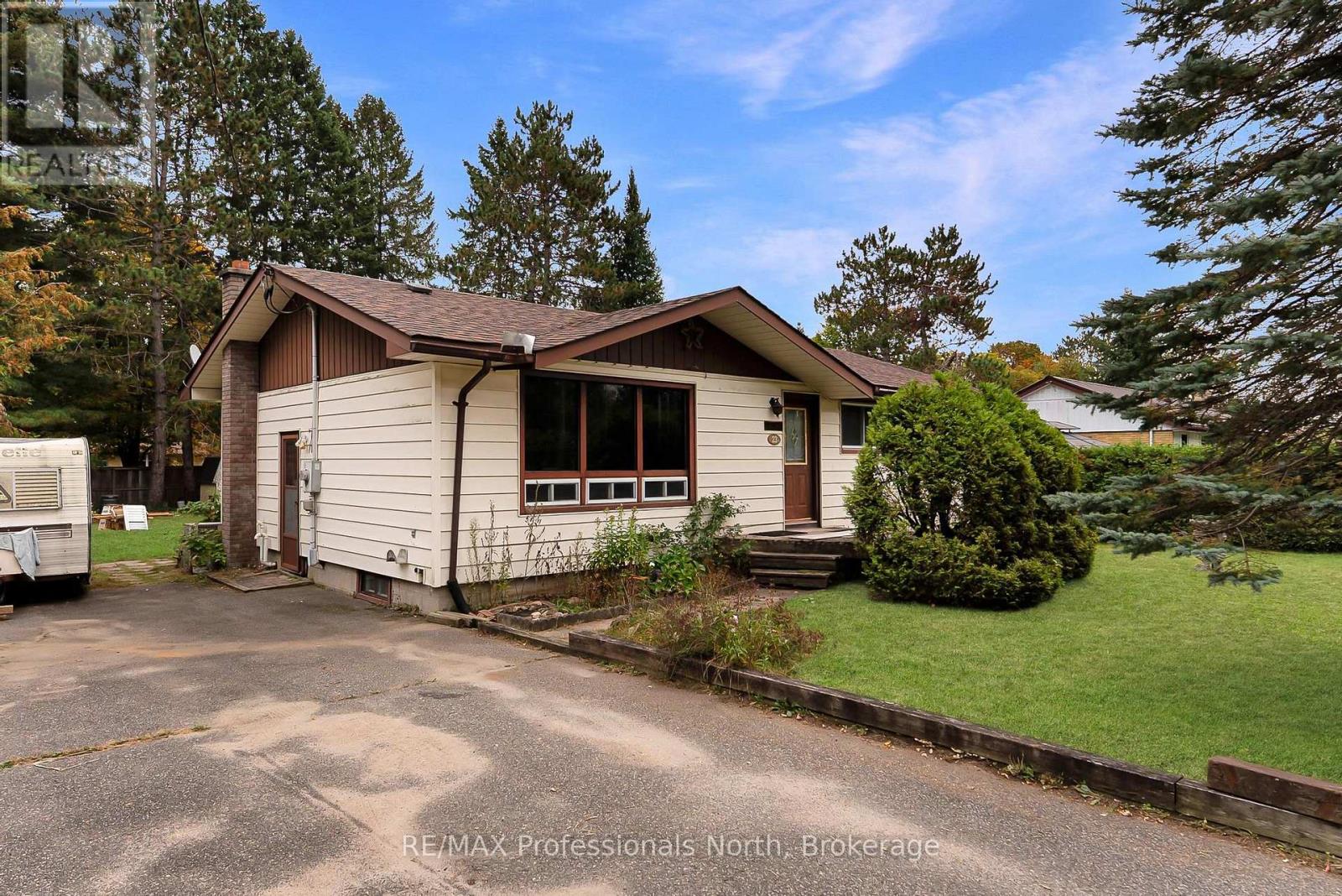 23 Vintage Crescent Property Photo 30