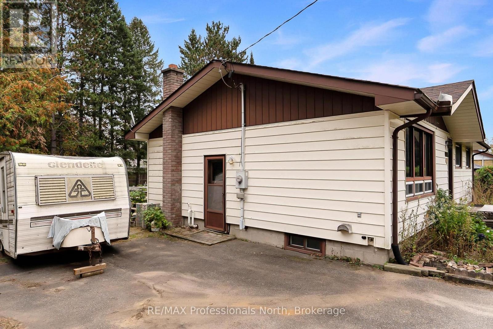 23 Vintage Crescent Property Photo 47