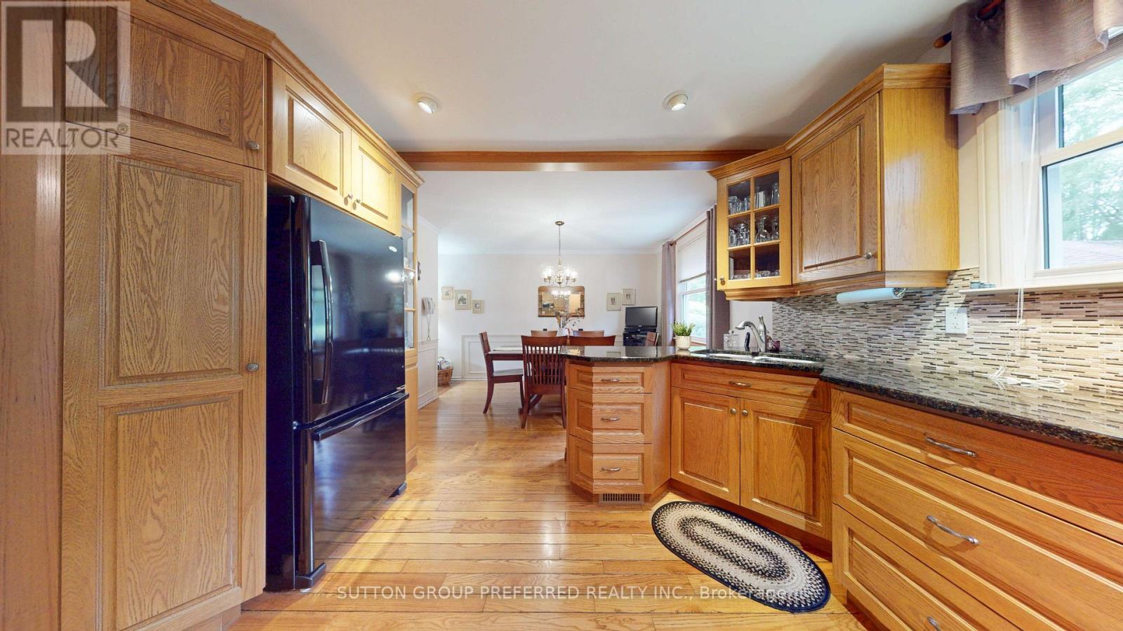 573 Jamaica Court Property Photo 17